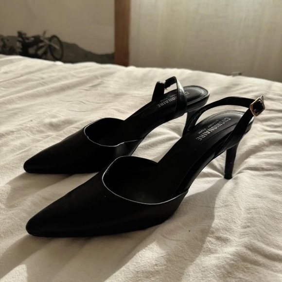 Charles & Keith Elegant Black Pointed Heels - Picture 2 of 4